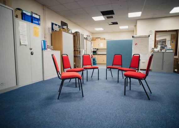 Sua equipe não precisa de mais reuniões. Precisa de mais verdade.